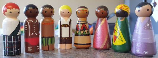 People of the world peg dolls (8 peg set)