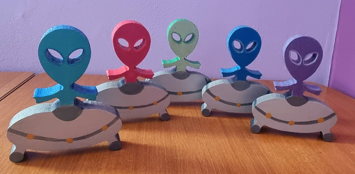 5 Little Aliens