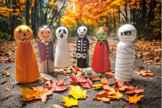 Halloween peg doll set