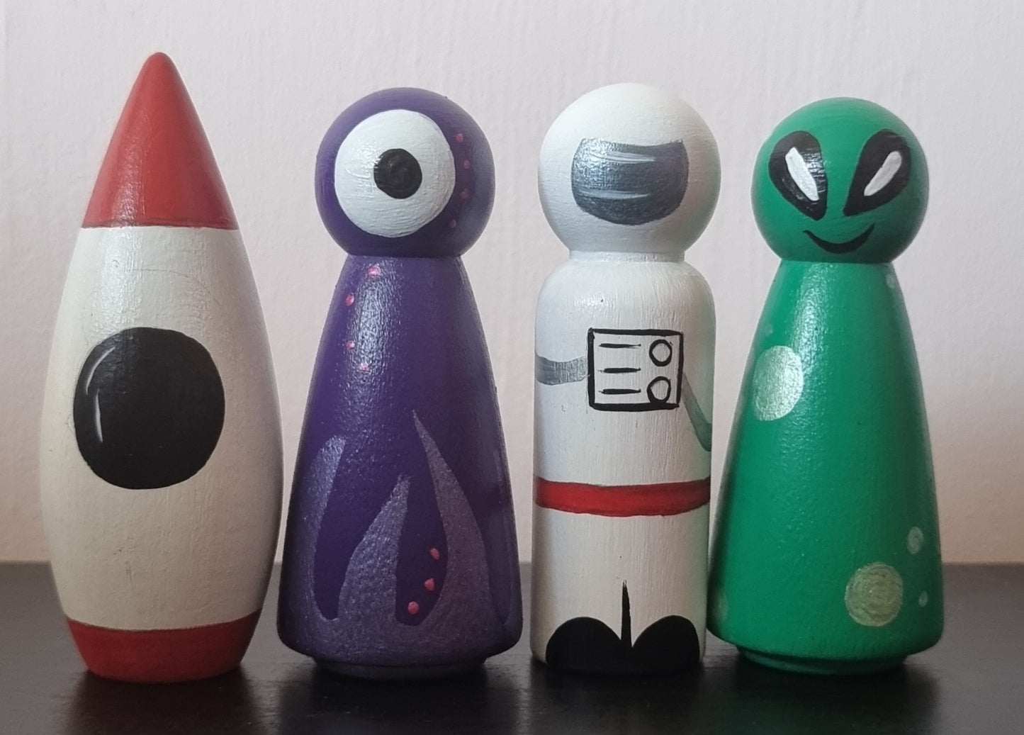 Space Peg Doll Set